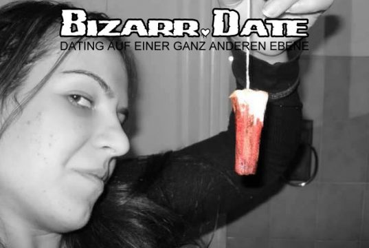 Blut und Pisse aus der Fotze.